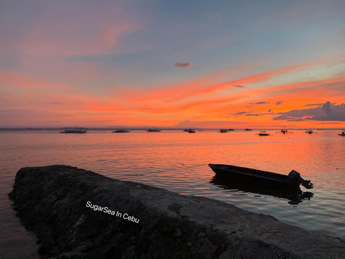 Sugarsea Inn & Dive Shop Мактан Екстер'єр фото